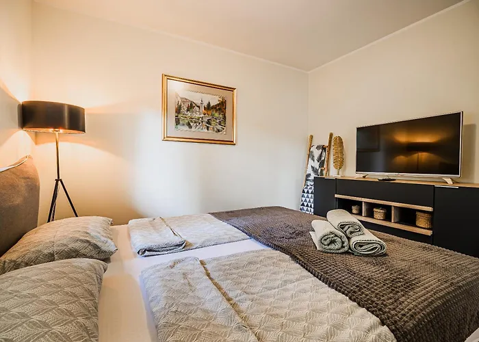 Luna 65 * Podčetrtek